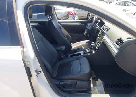 2013 Volkswagen Passat 2.0L Tdi Se from USA, damaged, VIN 1VWBN7A35DC039423